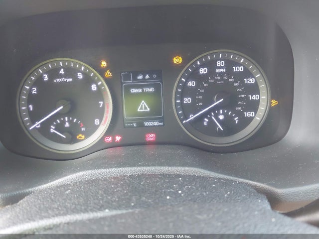 KM8J33A21HU330355 Hyundai Tucson Sport