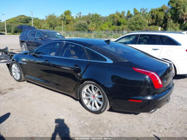 2015 JAGUAR XJ SAJWJ1CD9F8V80047 Photo 2