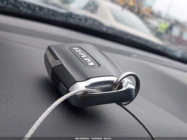 2023 RAM 1500 1C6SRFFT0PN581071 Photo 10