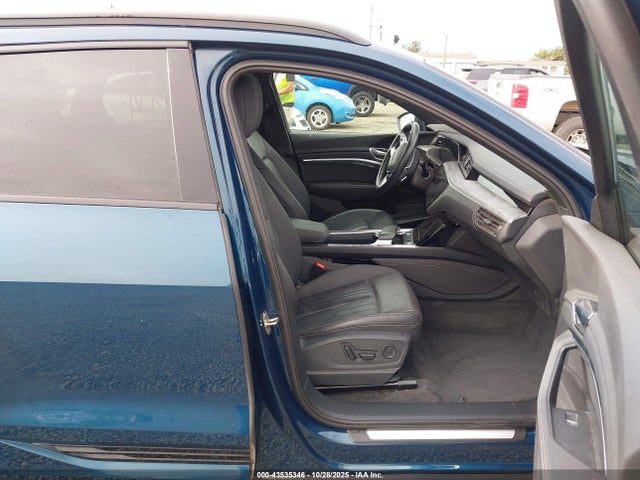 2022 AUDI E-TRON WA1LAAGE2NB009158 Photo 4