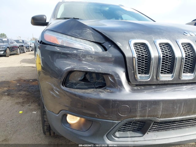 1C4PJMCS5EW269857 Jeep Cherokee Latitude