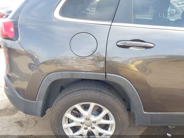 1C4PJMCS5EW269857 Jeep Cherokee Latitude