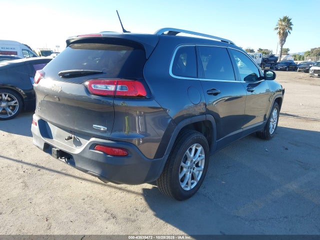 1C4PJMCS5EW269857 Jeep Cherokee Latitude