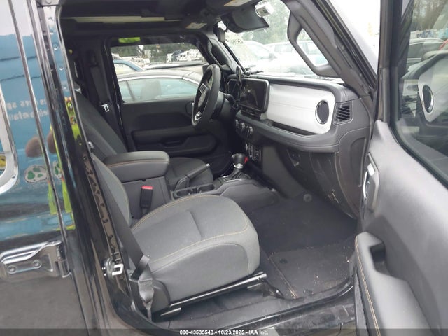 1C4RJXP6XRW116100 Jeep Wrangler 4xe Sahara 4xe