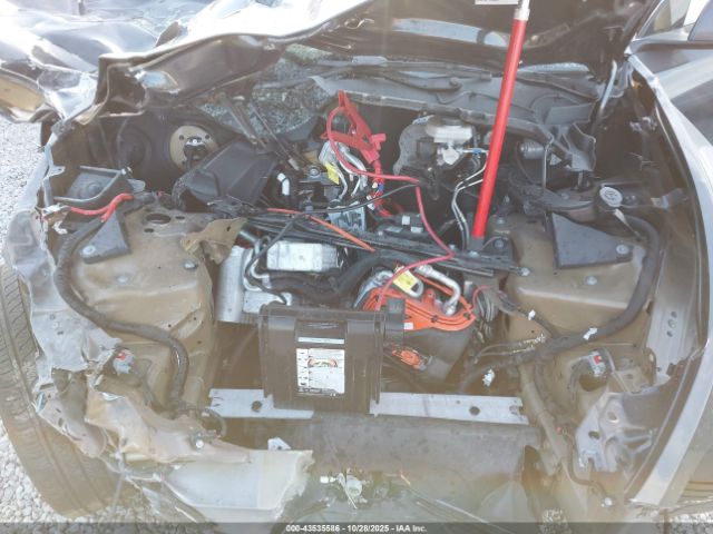 2025 TESLA MODEL Y 7SAYGDEEXSF224278 Photo 9