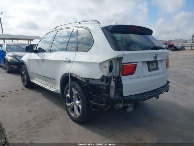 2013 BMW X5 5UXZV4C53D0G55218 Photo 2
