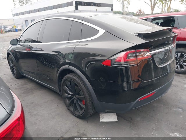 2021 TESLA MODEL X 5YJXCBE46MF322680 Photo 2