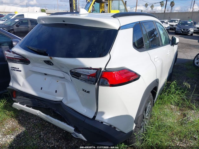 Продаж на аукціоні авто 2022 Toyota Corolla Cross Xle, vin: 7MUDAAAG4NV019029, номер лоту: 43535774