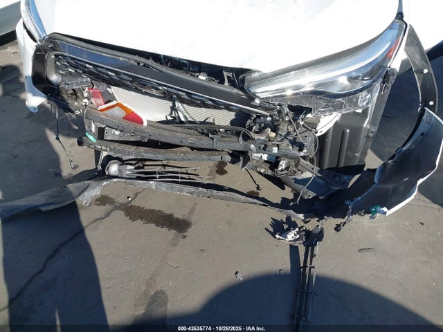 Продаж на аукціоні авто 2022 Toyota Corolla Cross Xle, vin: 7MUDAAAG4NV019029, номер лоту: 43535774
