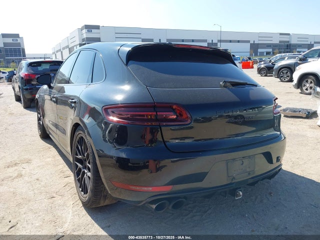 2017 PORSCHE MACAN WP1AG2A59HLB50770 Photo 2
