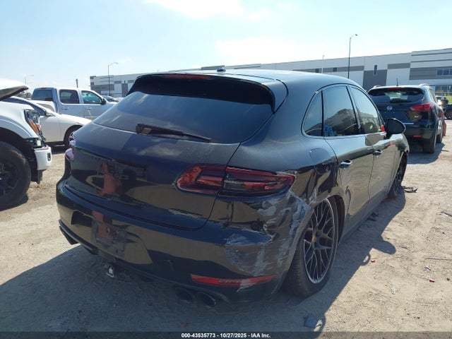 2017 PORSCHE MACAN WP1AG2A59HLB50770 Photo 3
