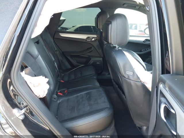 2017 PORSCHE MACAN WP1AG2A59HLB50770 Photo 7