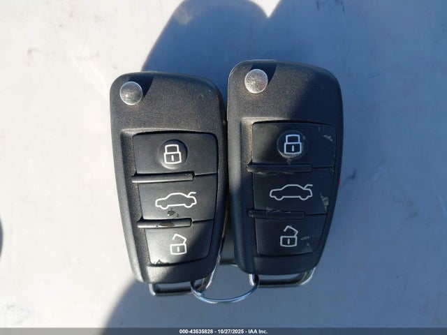 2016 AUDI A3 E-TRON WAUVPBFF0GA138826 Photo 10