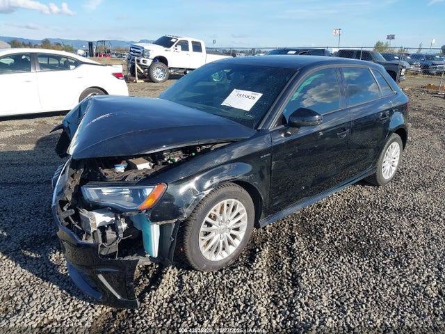 2016 AUDI A3 E-TRON WAUVPBFF0GA138826 Photo 1