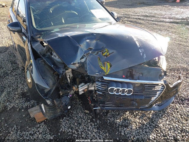 2016 AUDI A3 E-TRON WAUVPBFF0GA138826 Photo 5