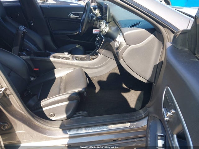 Mercedes-Benz CLA 250 2018 WDDSJ4EB0JN668866 Image 5