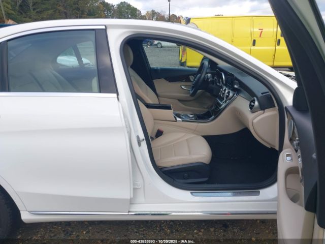 2019 MERCEDES-BENZ C 300 55SWF8EB6KU292287 Photo 4