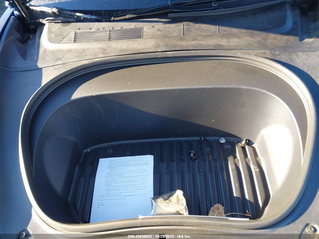 2025 TESLA MODEL 3 5YJ3E1ET7SF062961 Photo 9