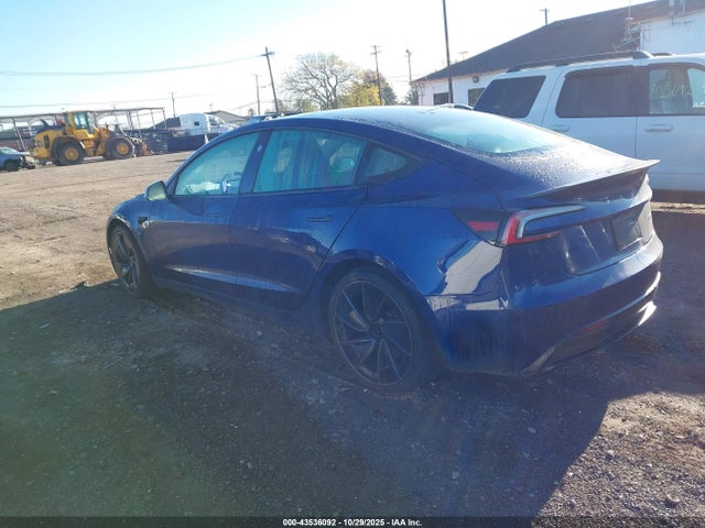 2025 TESLA MODEL 3 5YJ3E1ET7SF062961 Photo 2