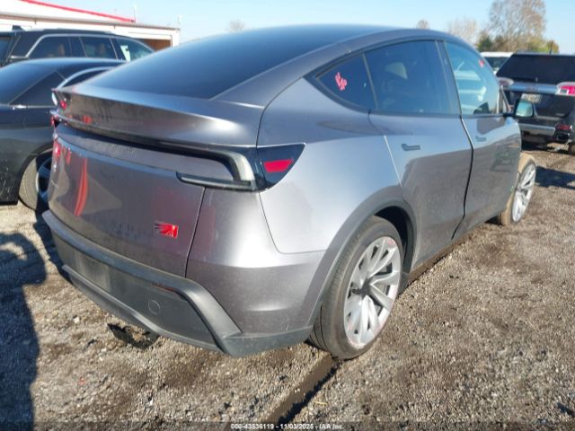 2026 TESLA MODEL Y 7SAYGDEEXTF322678 Photo 3