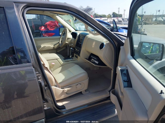 Продаж на аукціоні авто 2006 Ford Explorer Xlt, vin: 1FMEU63E06UB33472, номер лоту: 43536281