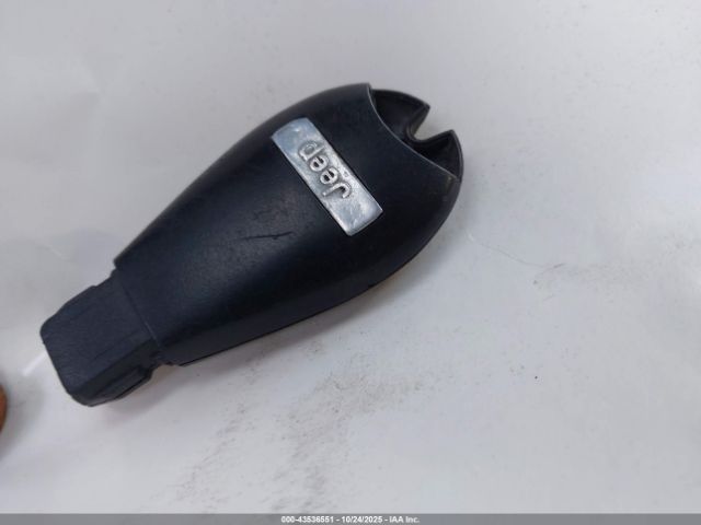 2019 JEEP CHEROKEE 1C4PJLCB8KD246574 Photo 10