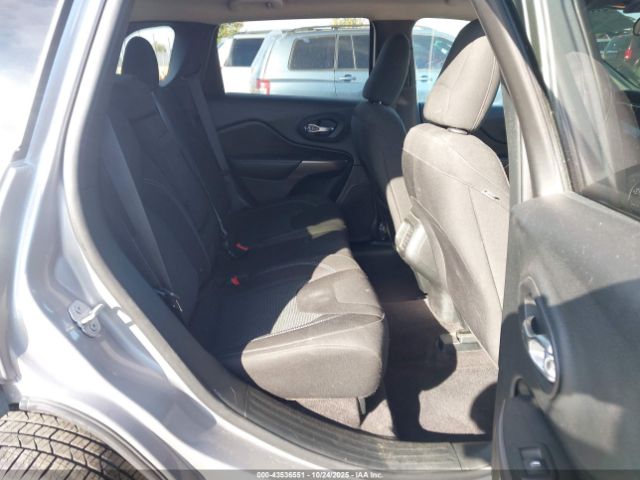 2019 JEEP CHEROKEE 1C4PJLCB8KD246574 Photo 7