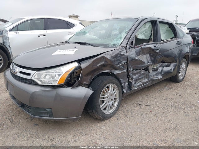 2010 FORD FOCUS 1FAHP3FN7AW268986 Photo 1