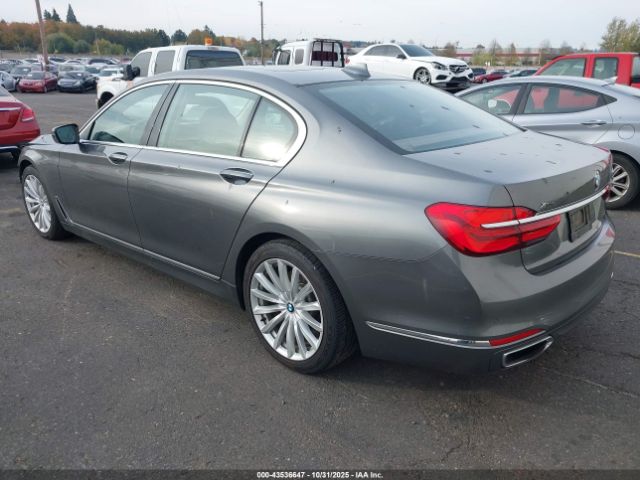 2017 BMW 740I WBA7E4C55HGU99537 Photo 2