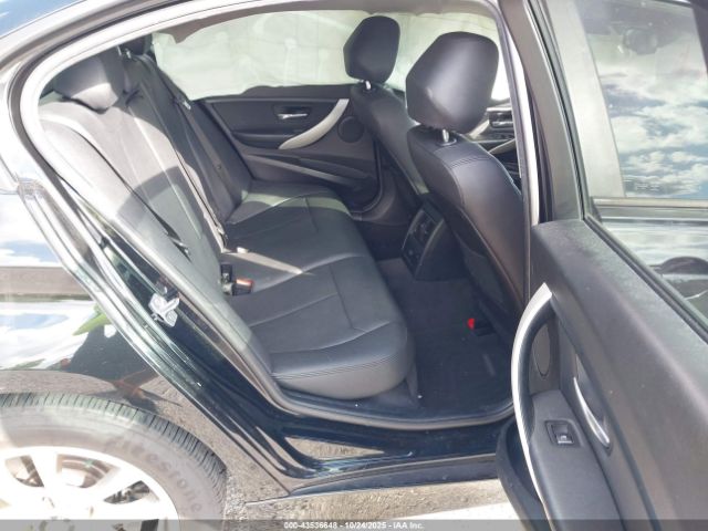 2018 BMW 320I WBA8A9C52JAH14722 Photo 7