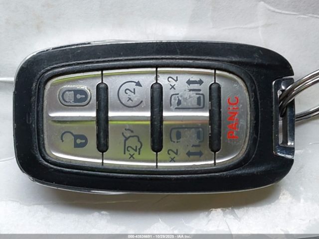 2017 CHRYSLER PACIFICA 2C4RC1BG2HR675929 Photo 10