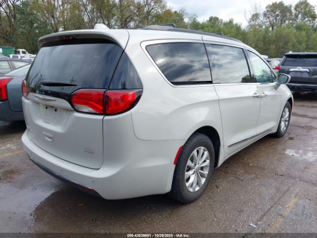 2017 CHRYSLER PACIFICA 2C4RC1BG2HR675929 Photo 3