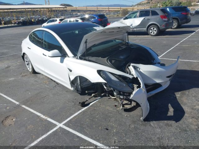 2022 TESLA MODEL 3 5YJ3E1EB3NF133200 Photo 0