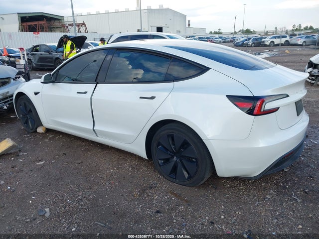 2025 TESLA MODEL 3 5YJ3E1EA5SF039855 Photo 2