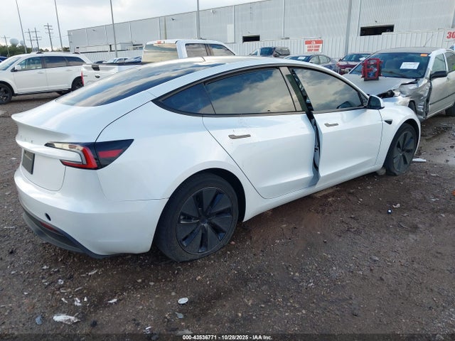 2025 TESLA MODEL 3 5YJ3E1EA5SF039855 Photo 3