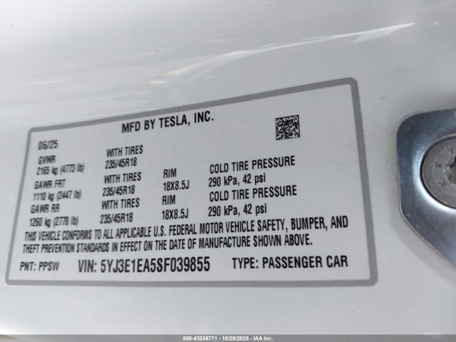 2025 TESLA MODEL 3 5YJ3E1EA5SF039855 Photo 8