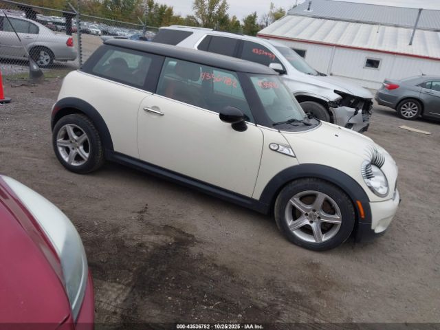 2010 MINI COOPER S WMWMF7C52ATZ73393