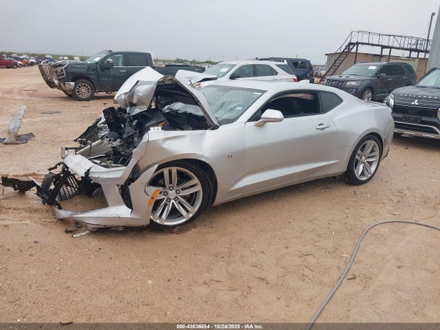 Chevrolet Camaro 2lt 2017 1G1FD1RX5H0154468 Image 2