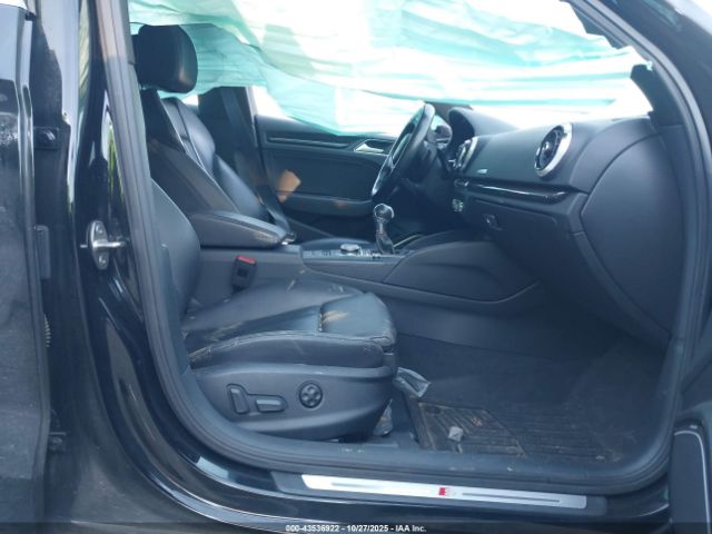 2018 AUDI S3 WAUB1GFF5J1052579 Photo 4