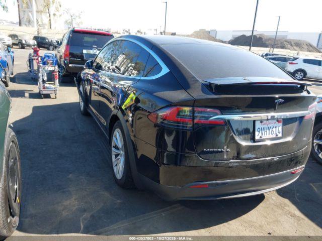 2016 TESLA MODEL X 5YJXCBE24GF013289 Photo 2