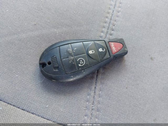 2016 RAM 2500 3C6UR5DL5GG261324 Photo 10