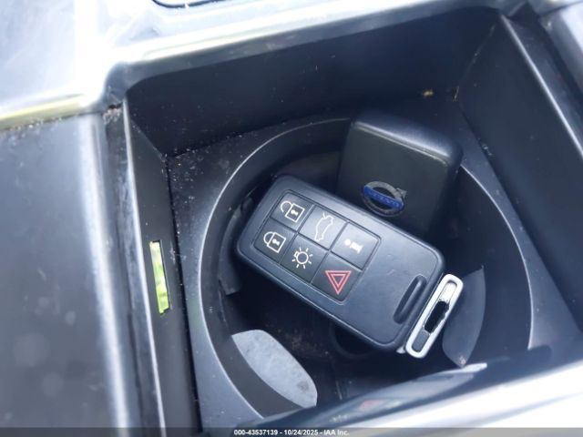 2011 VOLVO S60 YV1902FH7B2000742 Photo 10