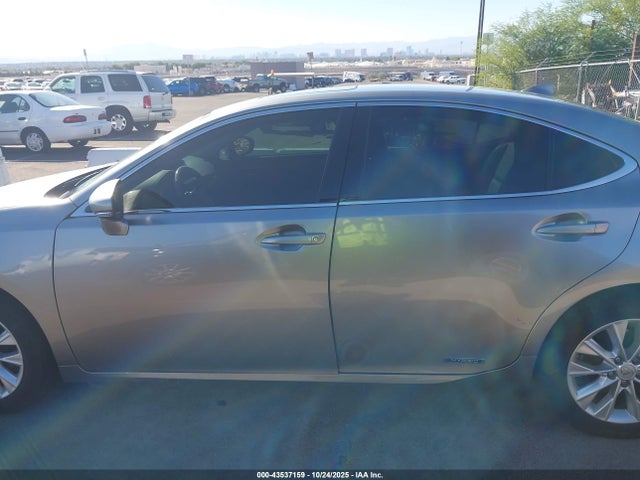 Lexus ES 300H 2015 JTHBW1GG7F2099704 Image 14