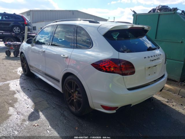 2014 PORSCHE CAYENNE WP1AD2A20ELA74608 Photo 2