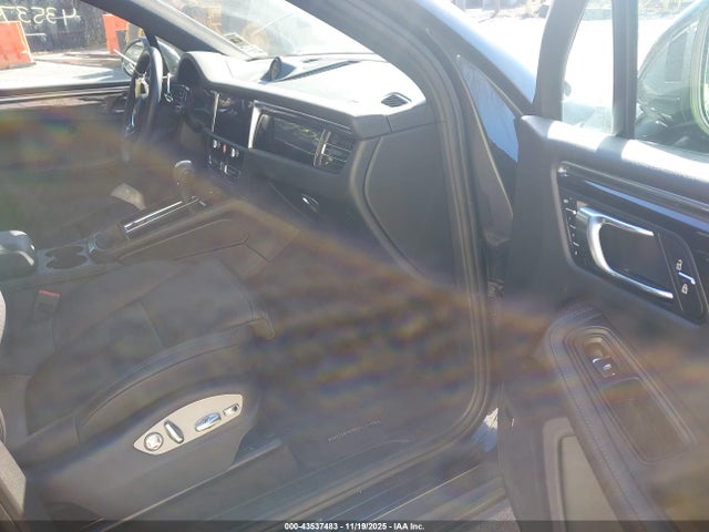 2025 PORSCHE MACAN WP1AA2A52SLB10605 Photo 4