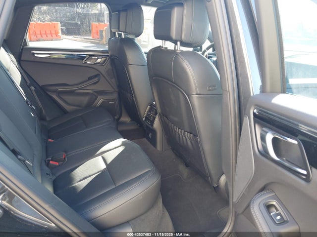 2025 PORSCHE MACAN WP1AA2A52SLB10605 Photo 7