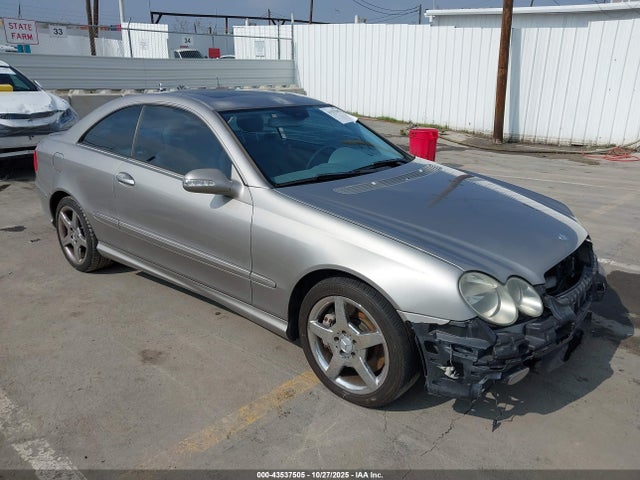 2005 MERCEDES-BENZ CLK 500 WDBTJ75J75F138268