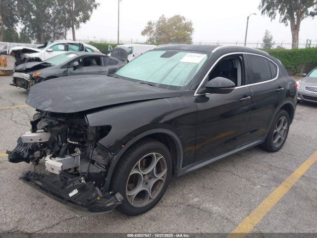 2018 ALFA ROMEO STELVIO ZASFAKBN0J7B72184 Photo 1