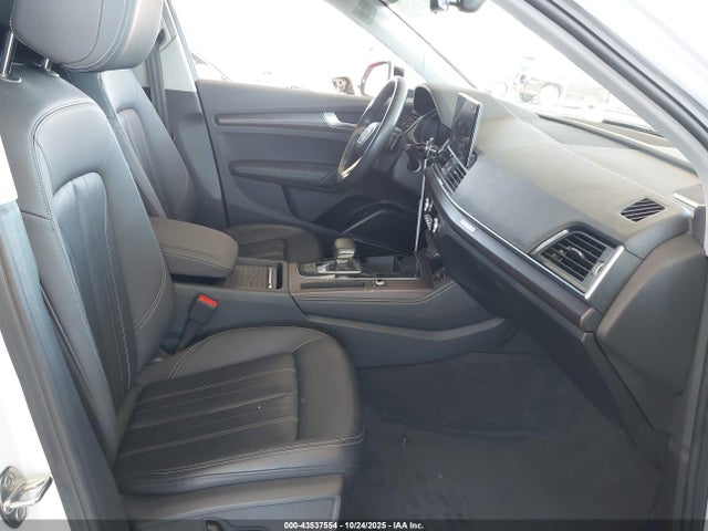 2021 AUDI Q5 WA1BAAFY4M2130893 Photo 4