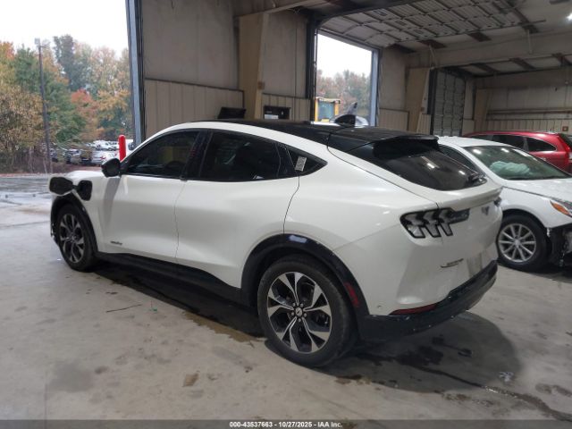 2022 FORD MUSTANG MACH-E 3FMTK3RM9NMA15496 Photo 2